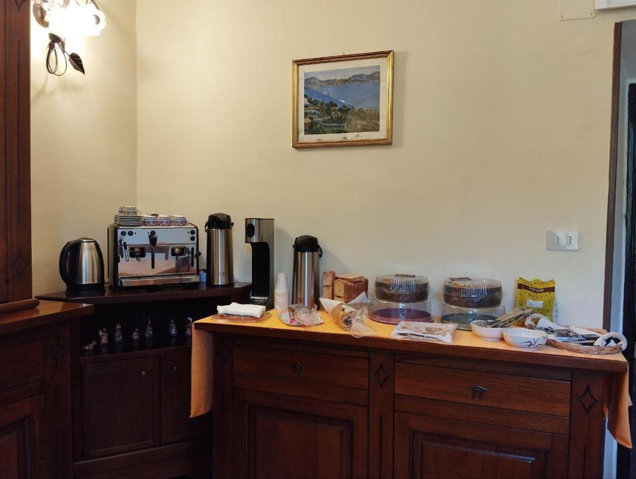 Villino Chelidonia Subiaco Bed and Breakfast Buitenkant foto