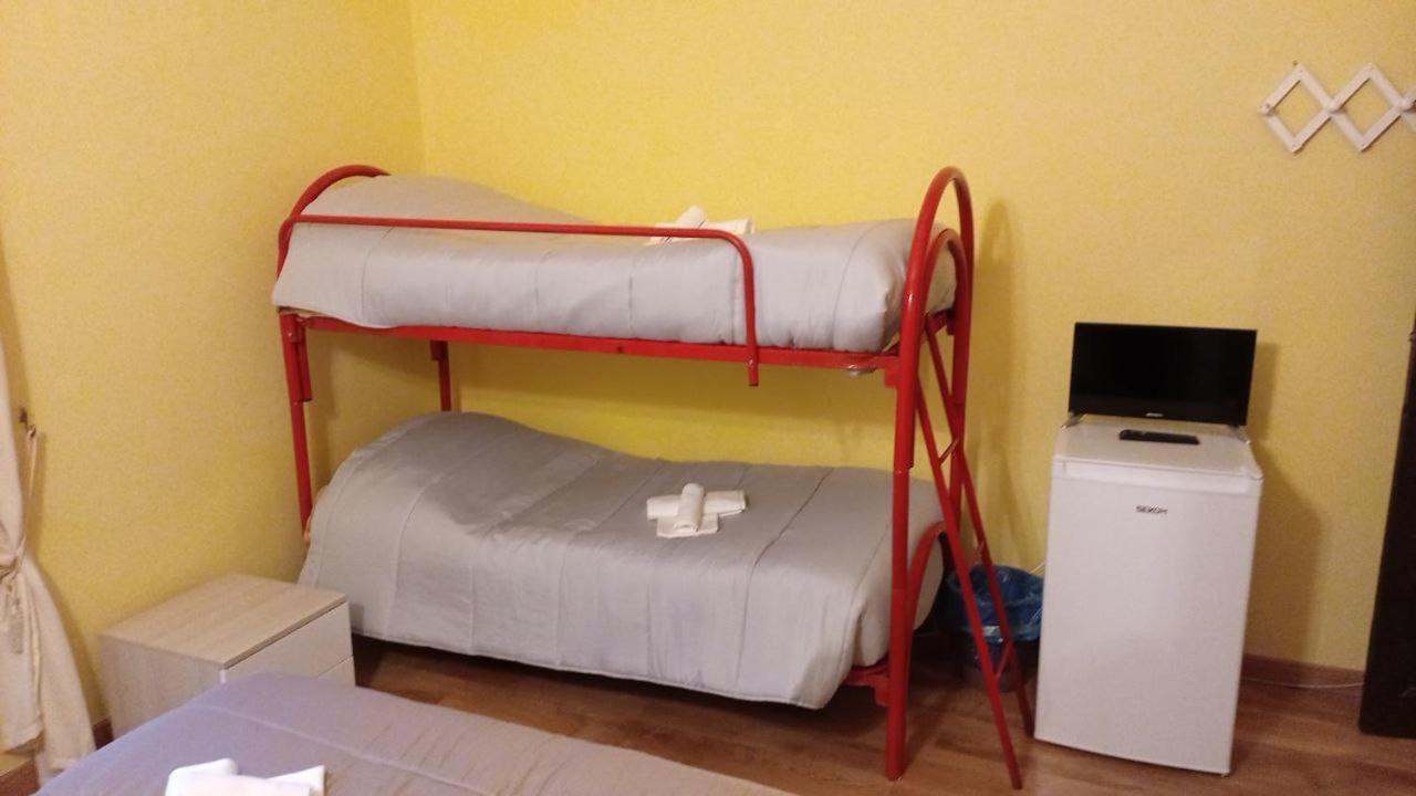 Villino Chelidonia Subiaco Bed and Breakfast Buitenkant foto
